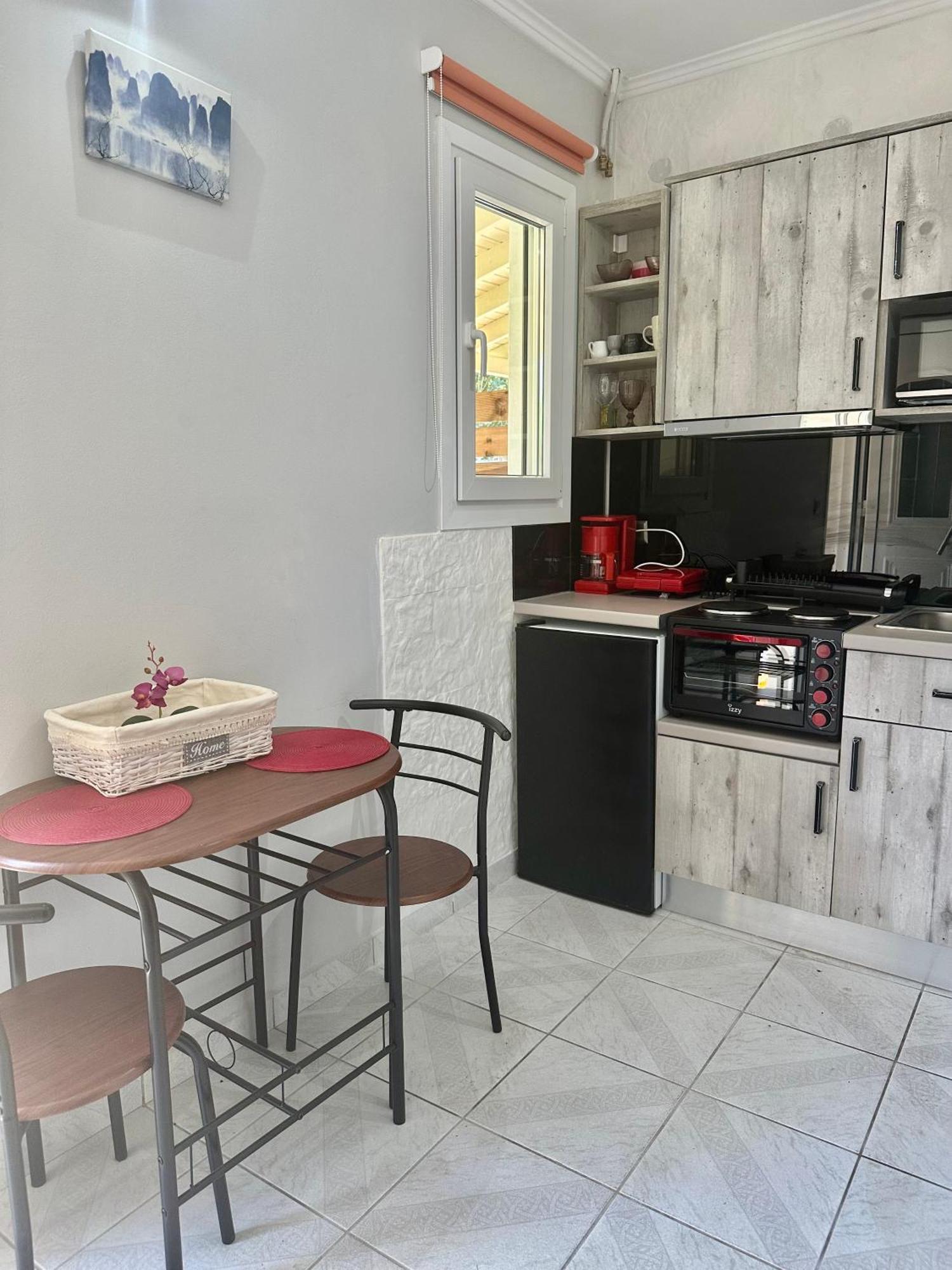 Nina's & Mara's Lygia (Lefkada)
